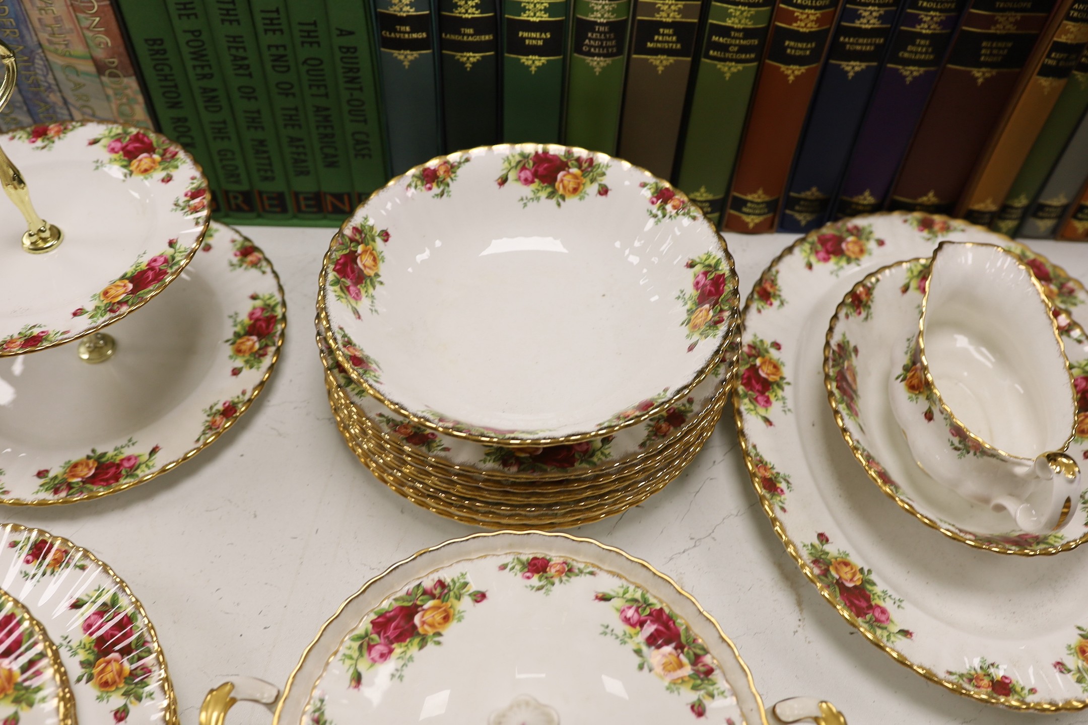 A Royal Albert Old country Roses tea, coffee and dinner service